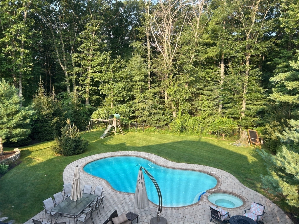 79 Hancock Rd