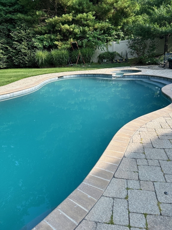 79 Hancock Rd