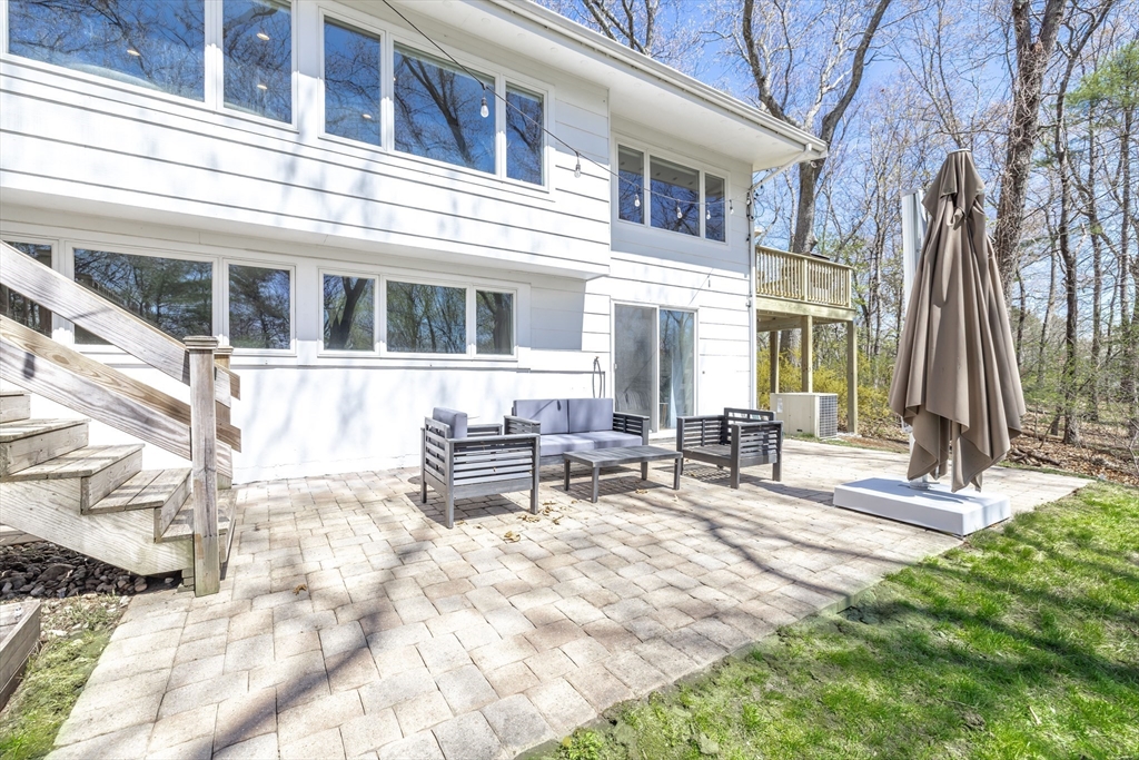 7 Clover Lane