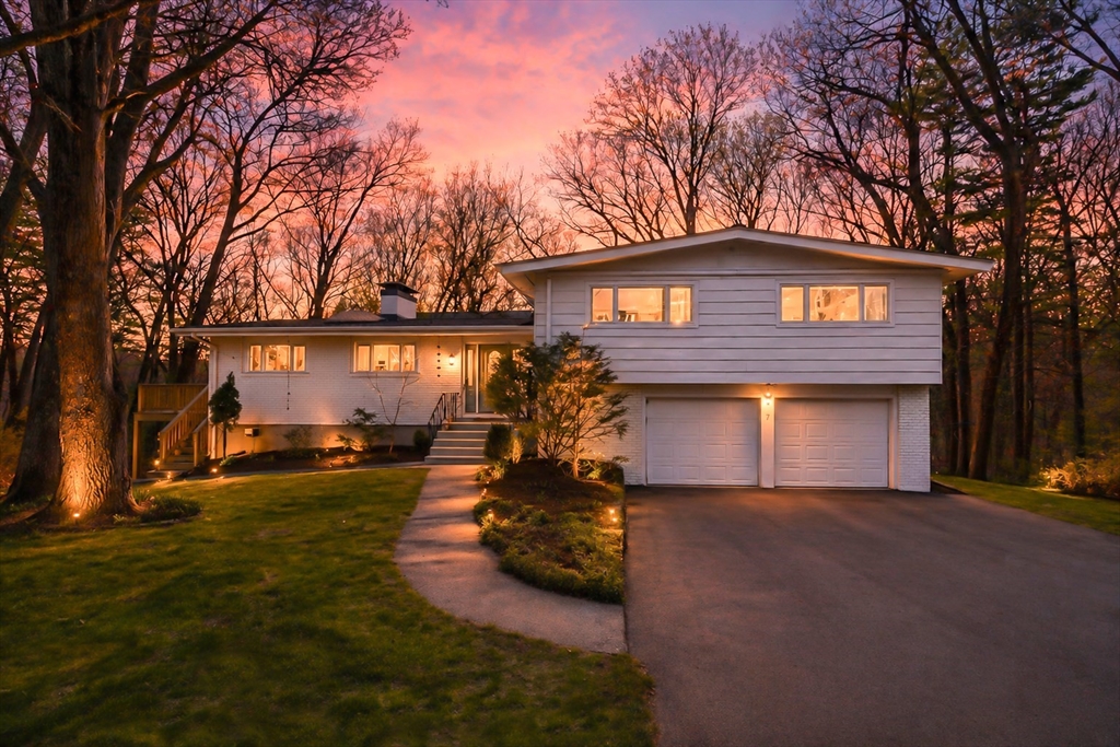7 Clover Lane