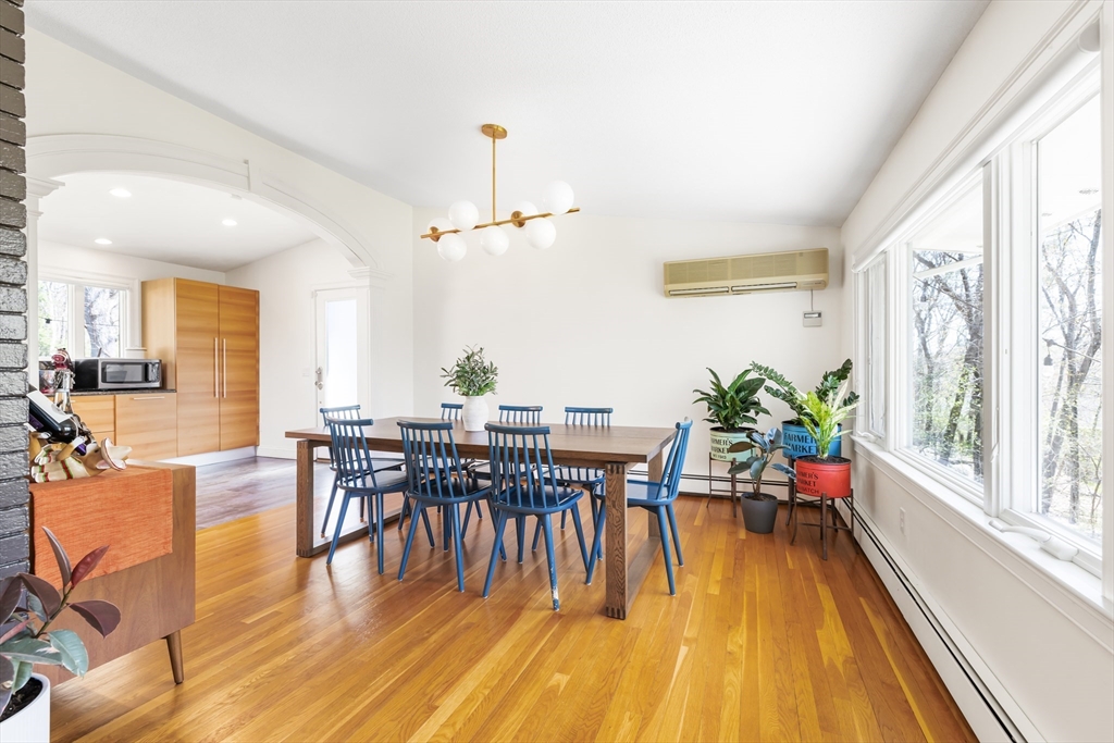 7 Clover Lane