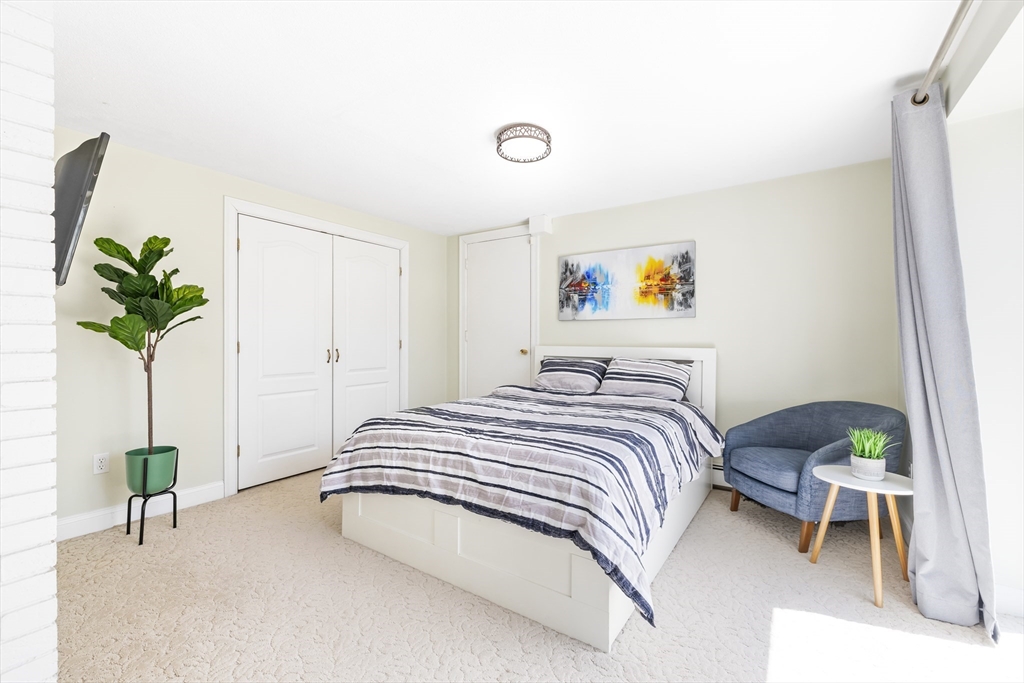 7 Clover Lane