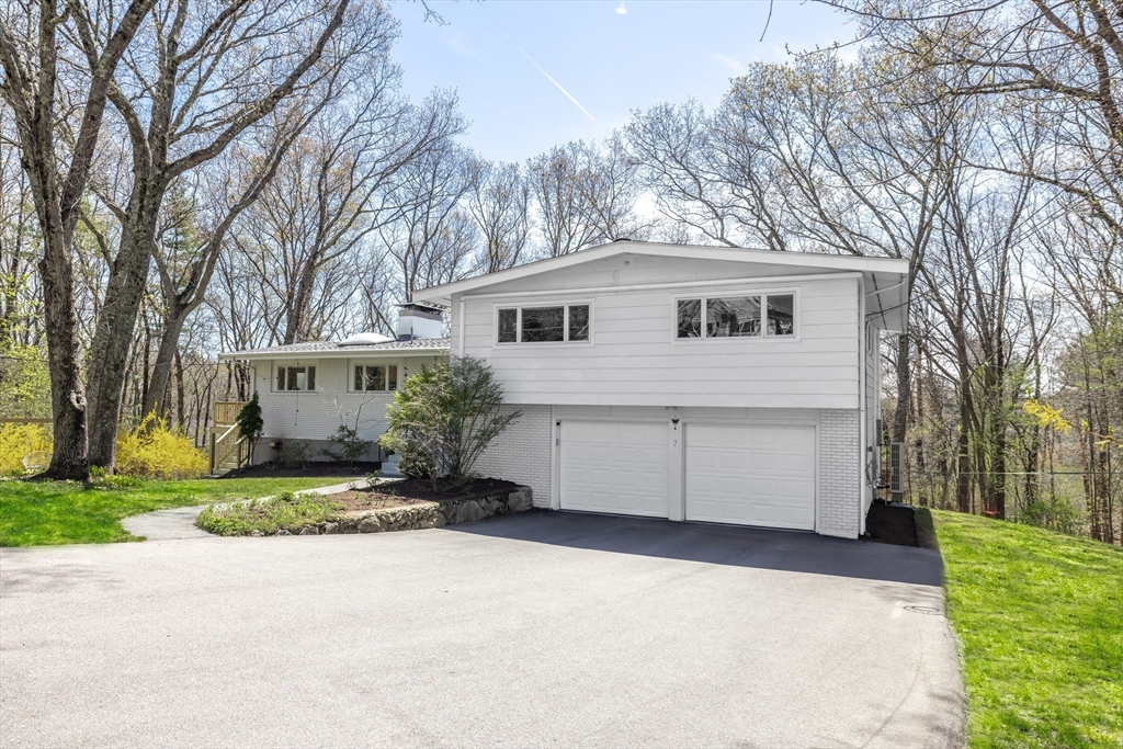 7 Clover Lane