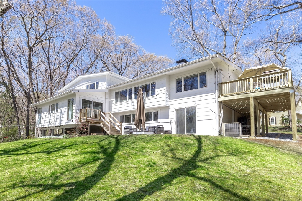 7 Clover Lane
