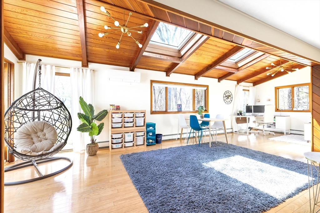 7 Clover Lane