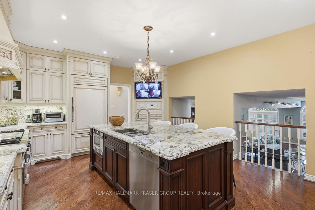 813 Primrose Court, Pickering, ON L1X 2S8, Pickering ON, L1X 2S8