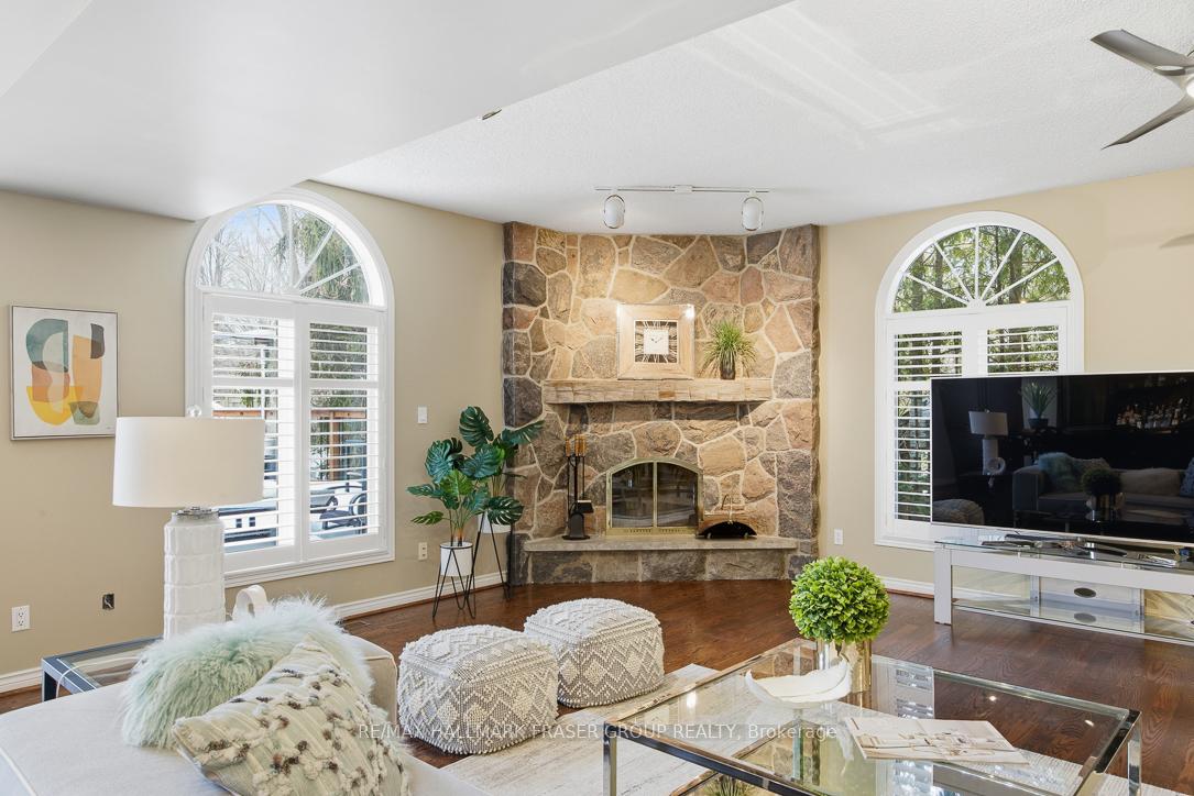 813 Primrose Court, Pickering, ON L1X 2S8, Pickering ON, L1X 2S8