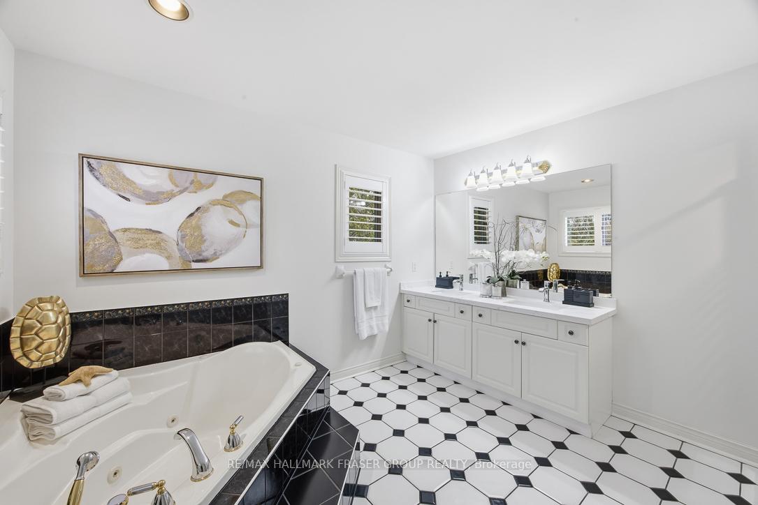 813 Primrose Court, Pickering, ON L1X 2S8, Pickering ON, L1X 2S8