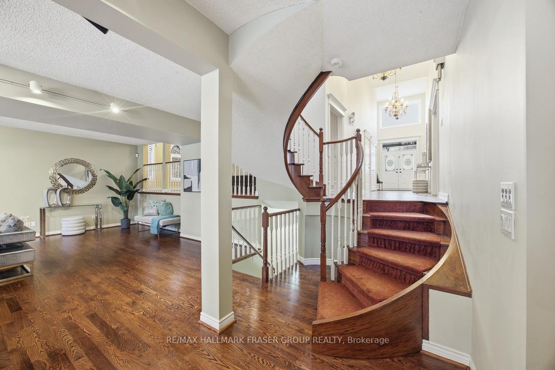 813 Primrose Court, Pickering, ON L1X 2S8, Pickering ON, L1X 2S8