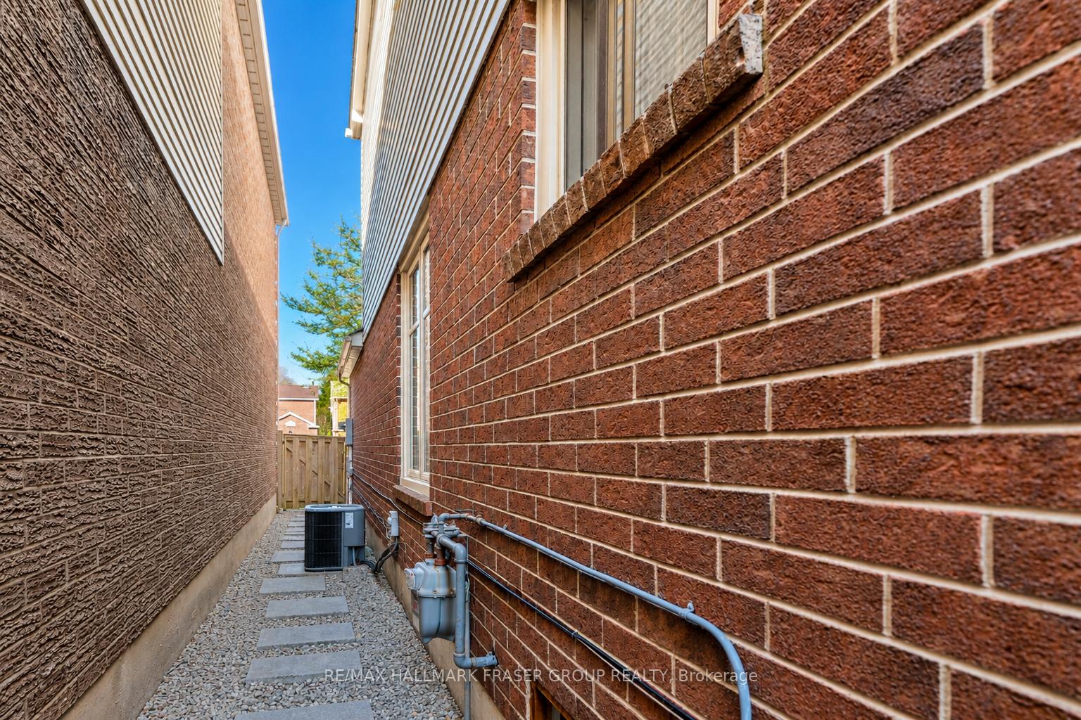 4 Coalport Drive
