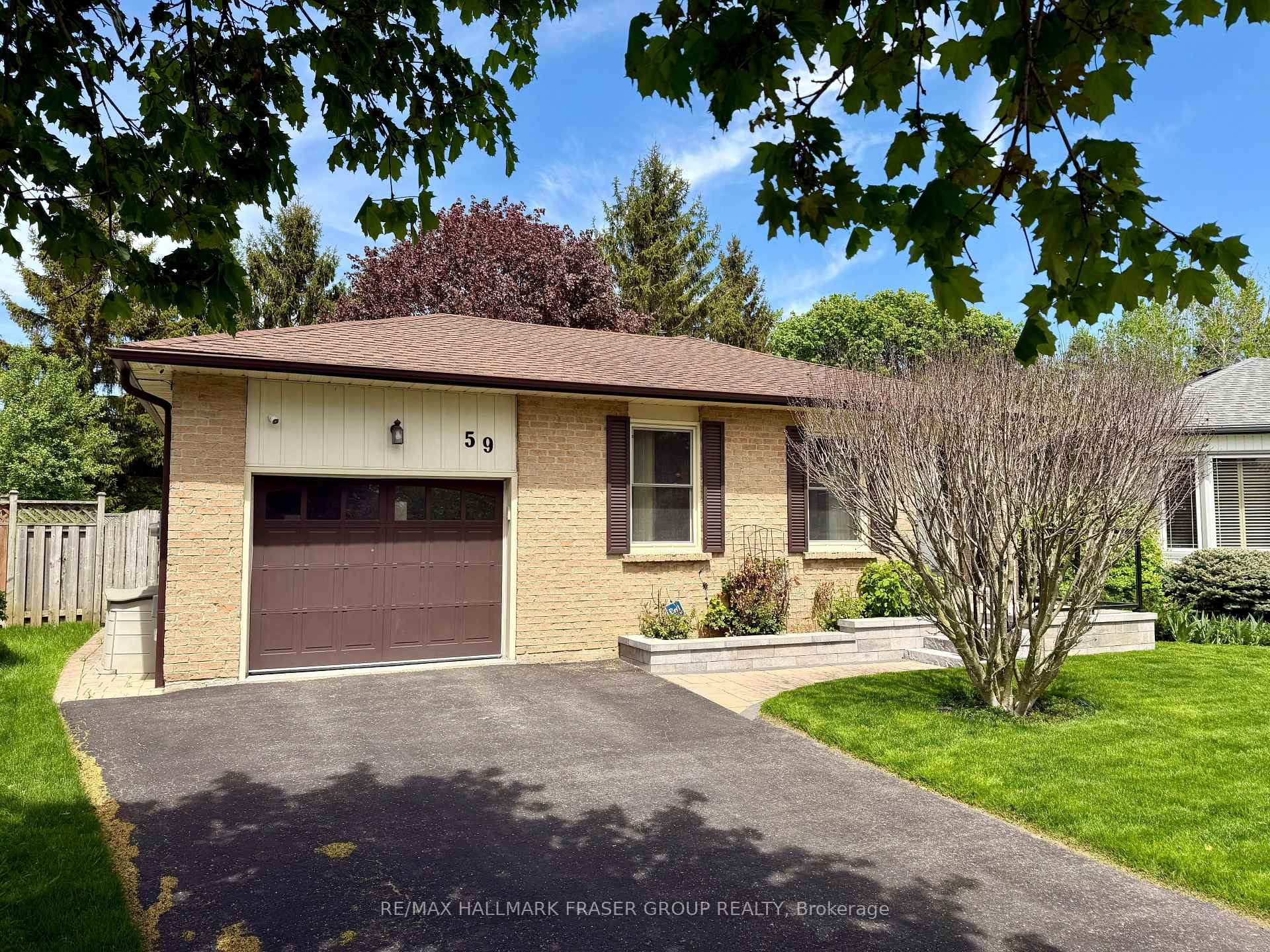 59 Regency Crescent