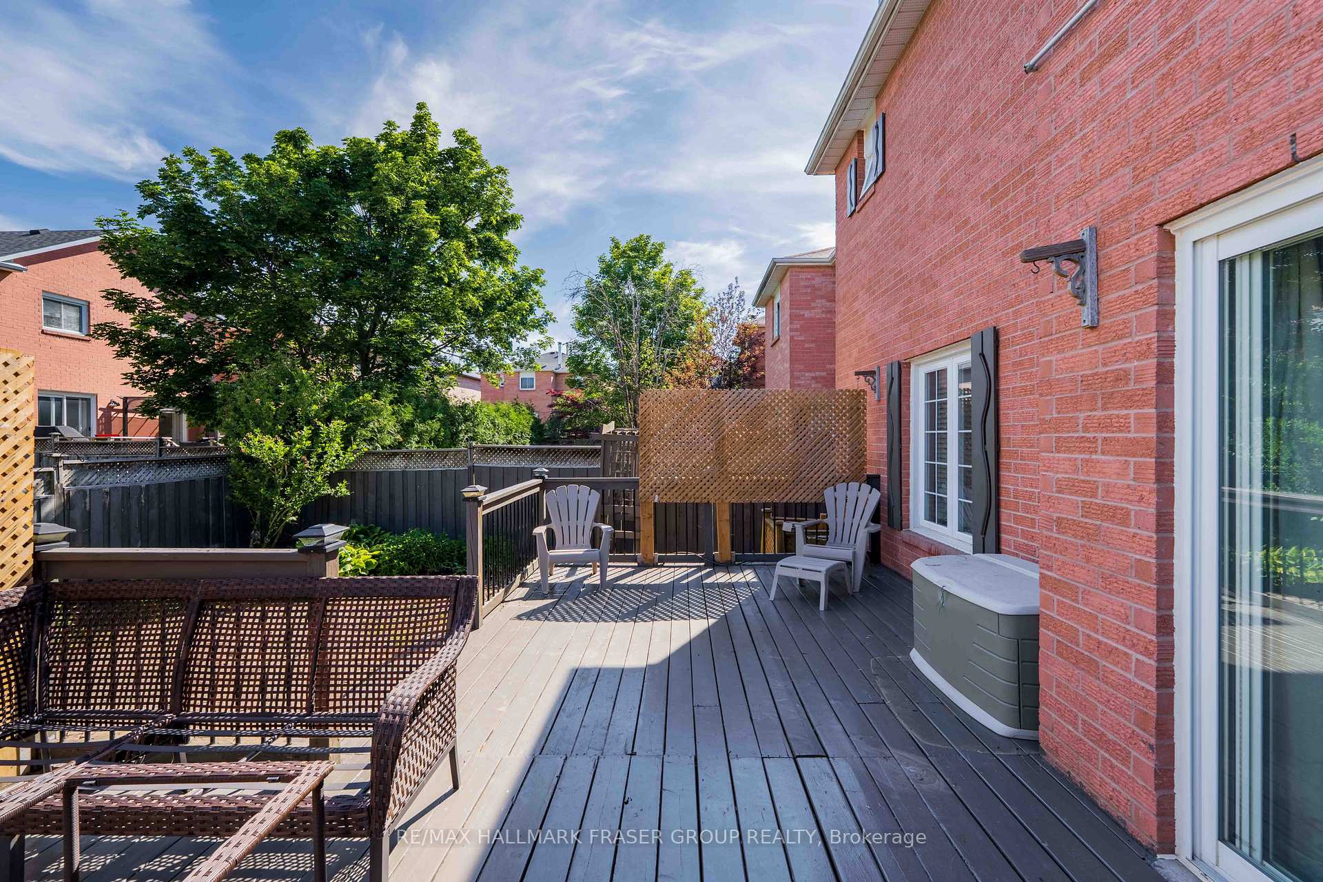8 Iles Street