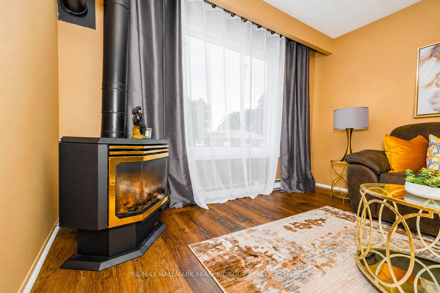 230 Kinmount Crescent