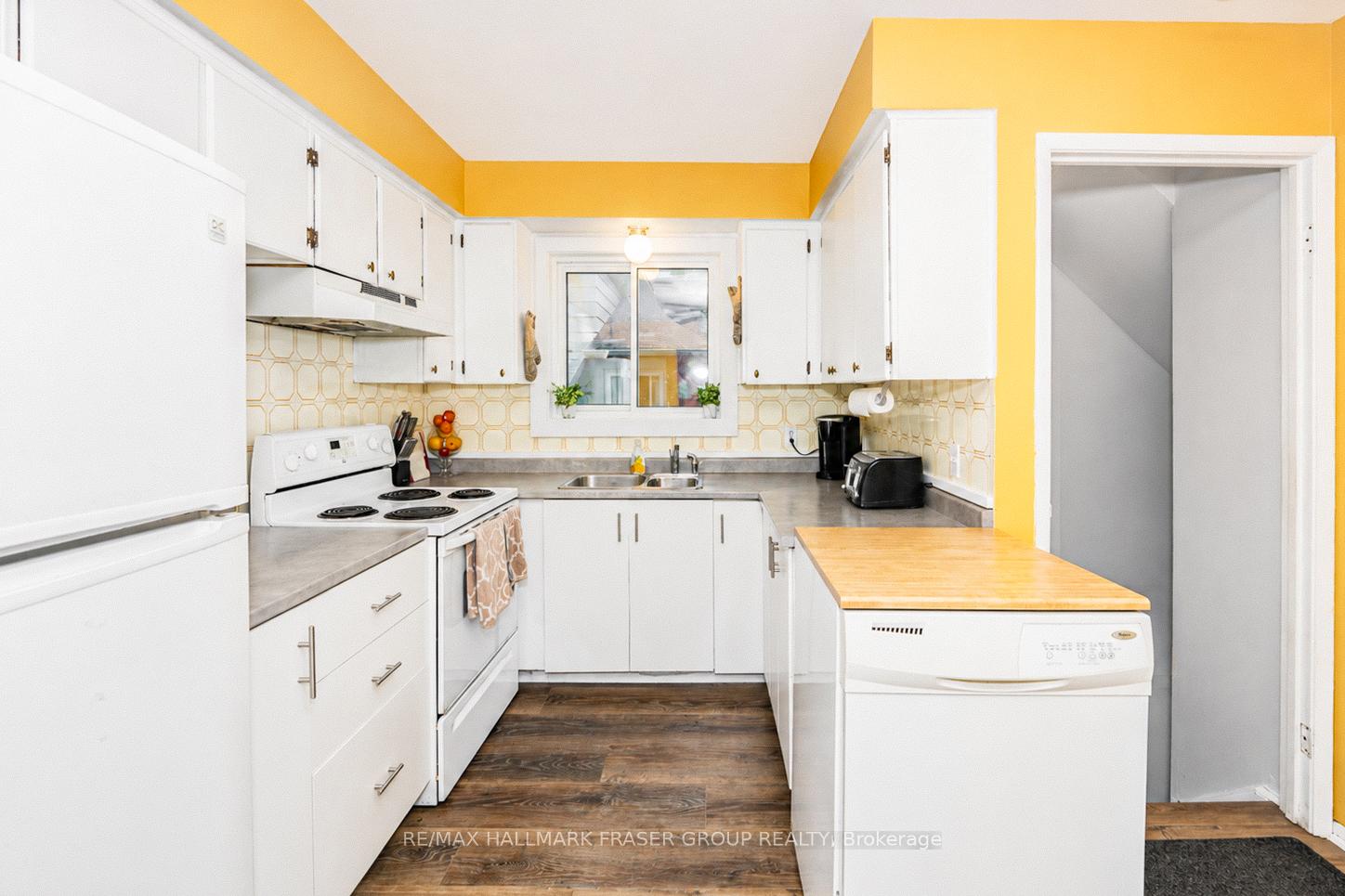 230 Kinmount Crescent