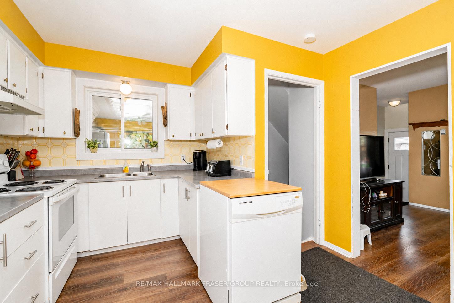 230 Kinmount Crescent