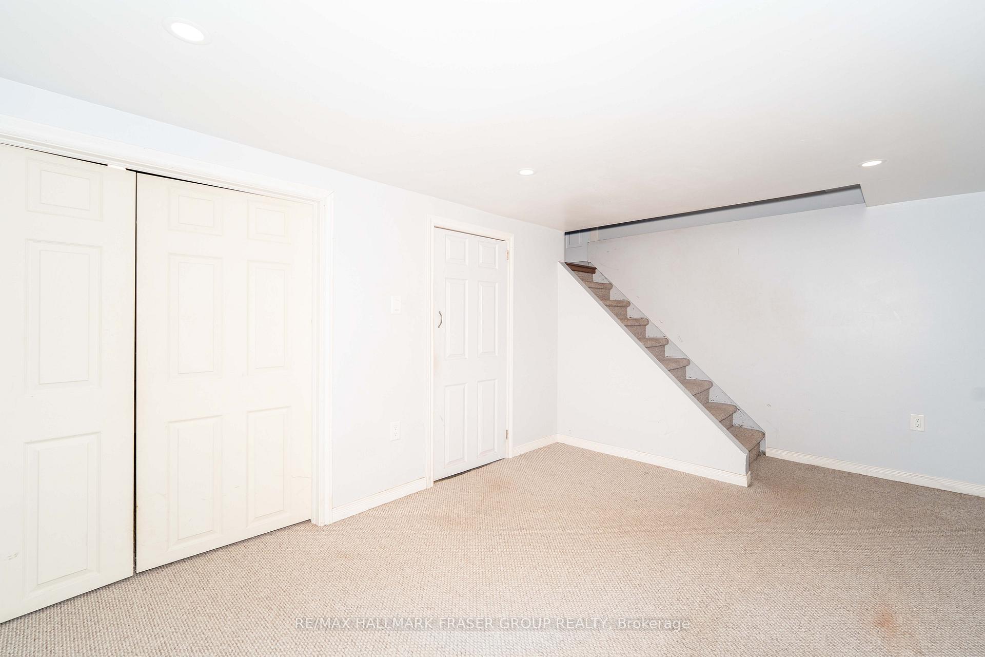 230 Kinmount Crescent