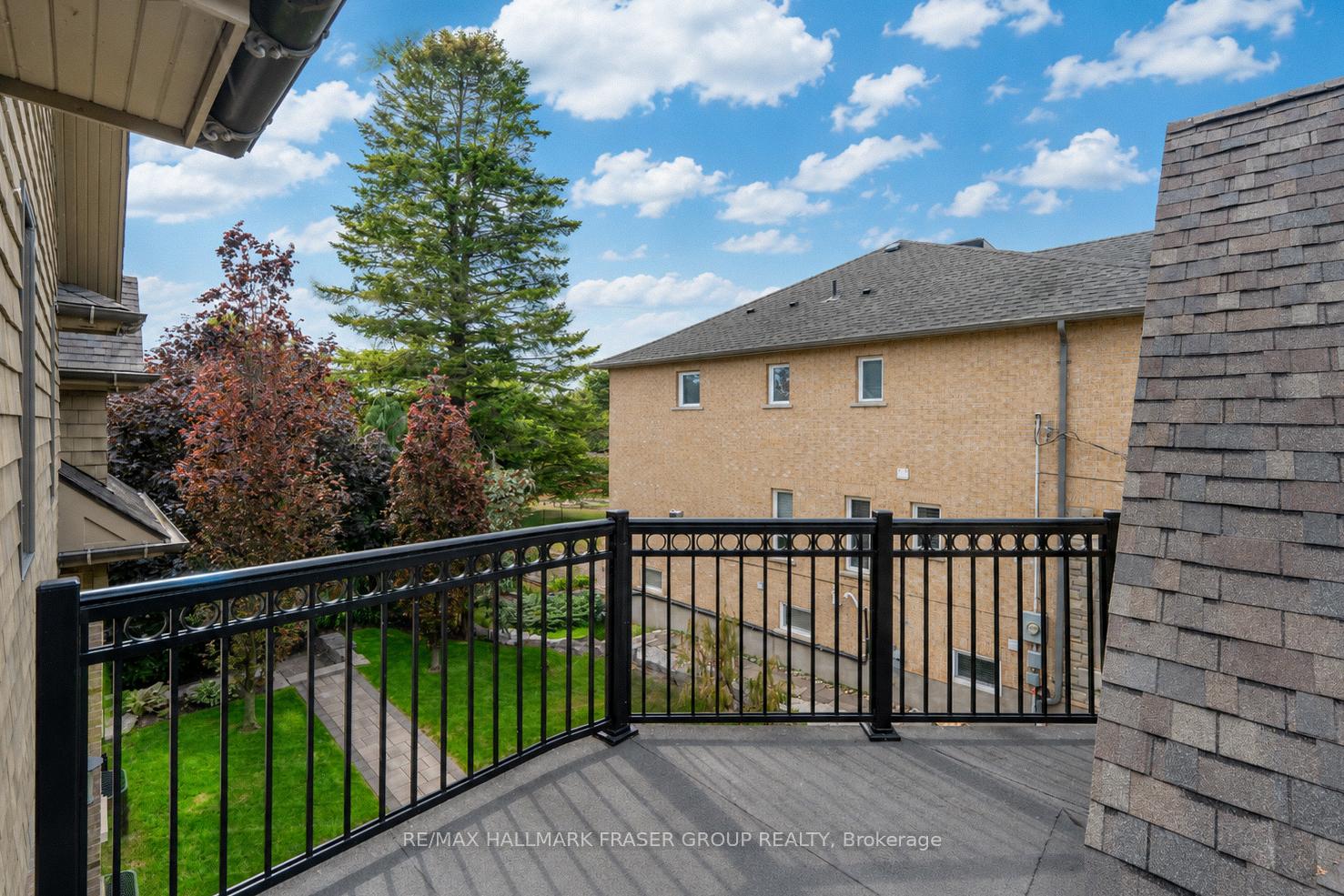 134 Front Street E