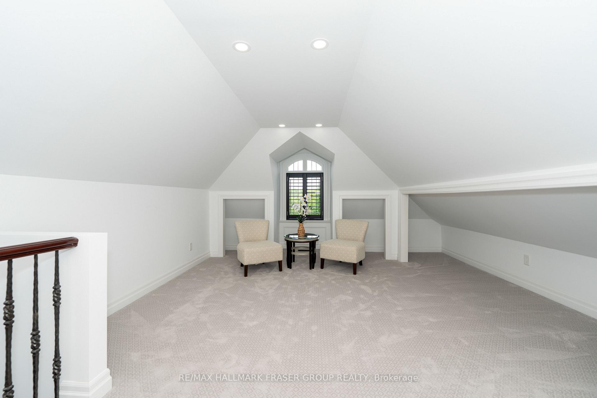 134 Front Street E