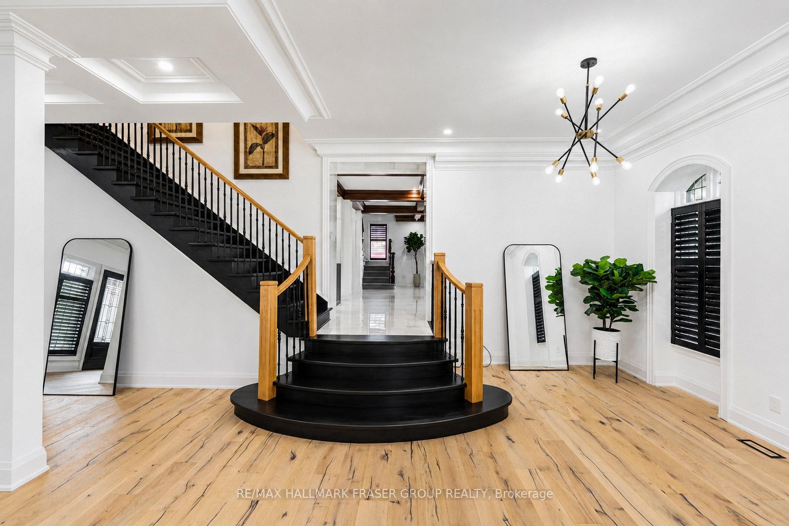 134 Front Street E