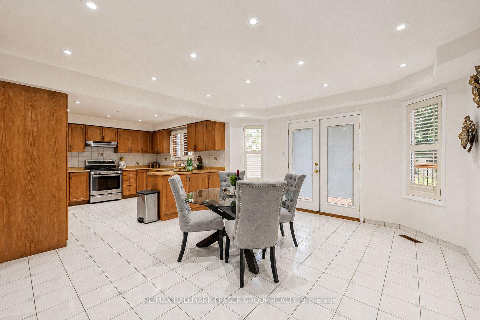 77 Glenthorne Drive, Toronto