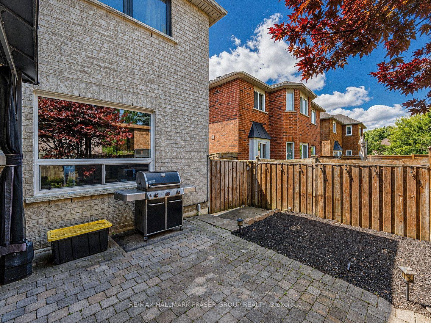 1 Mcneilage Court