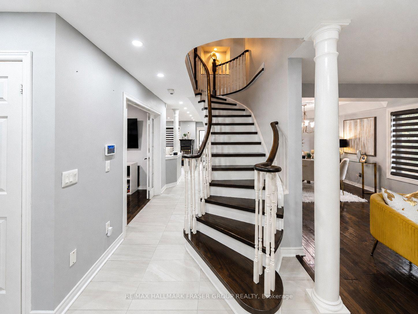 1 Mcneilage Court