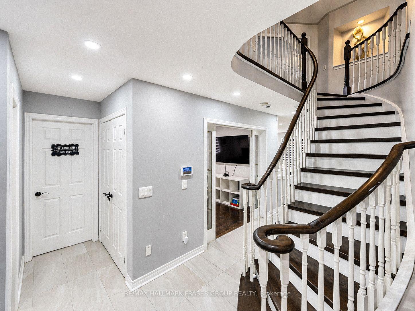 1 Mcneilage Court