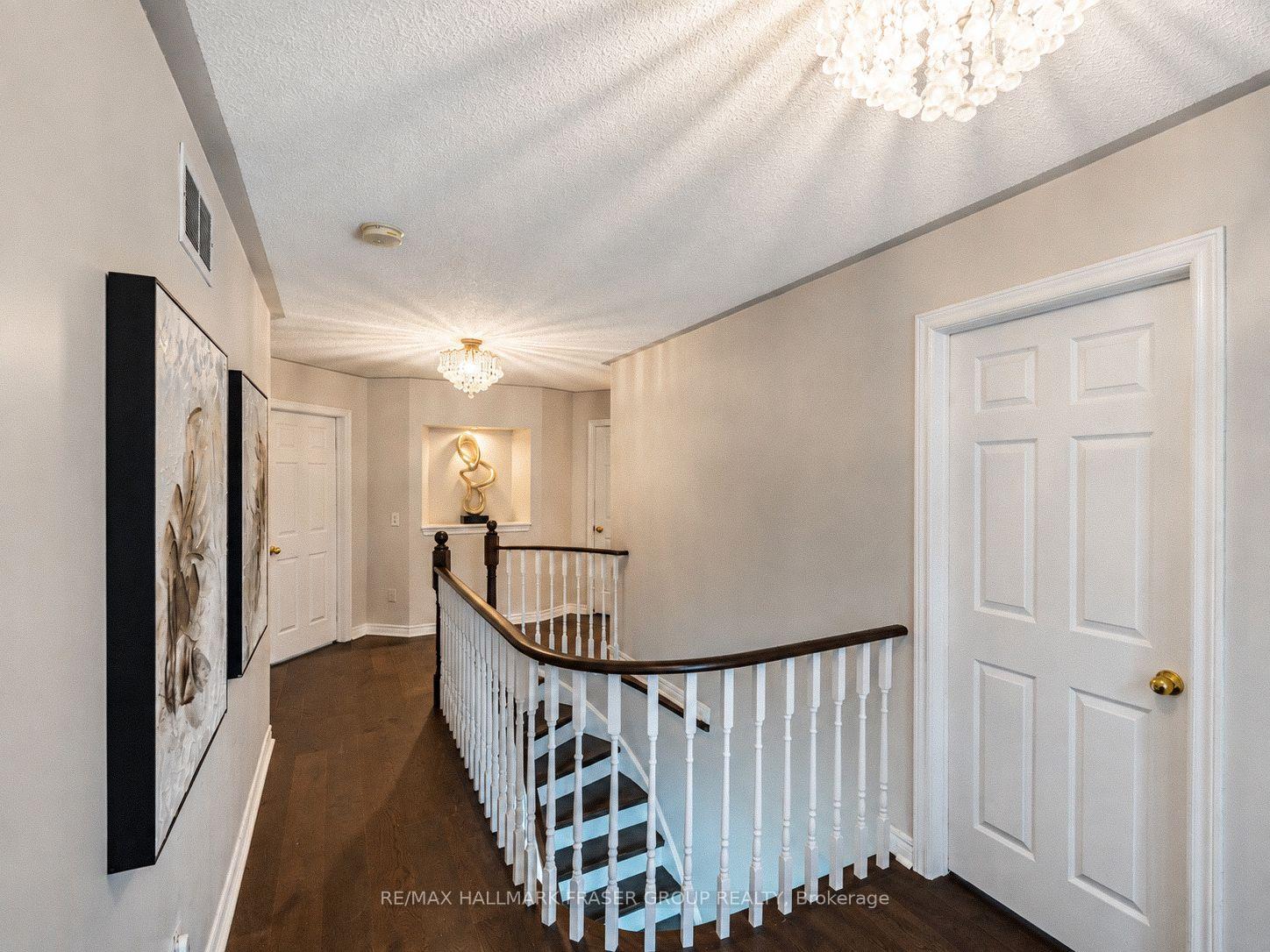 1 Mcneilage Court
