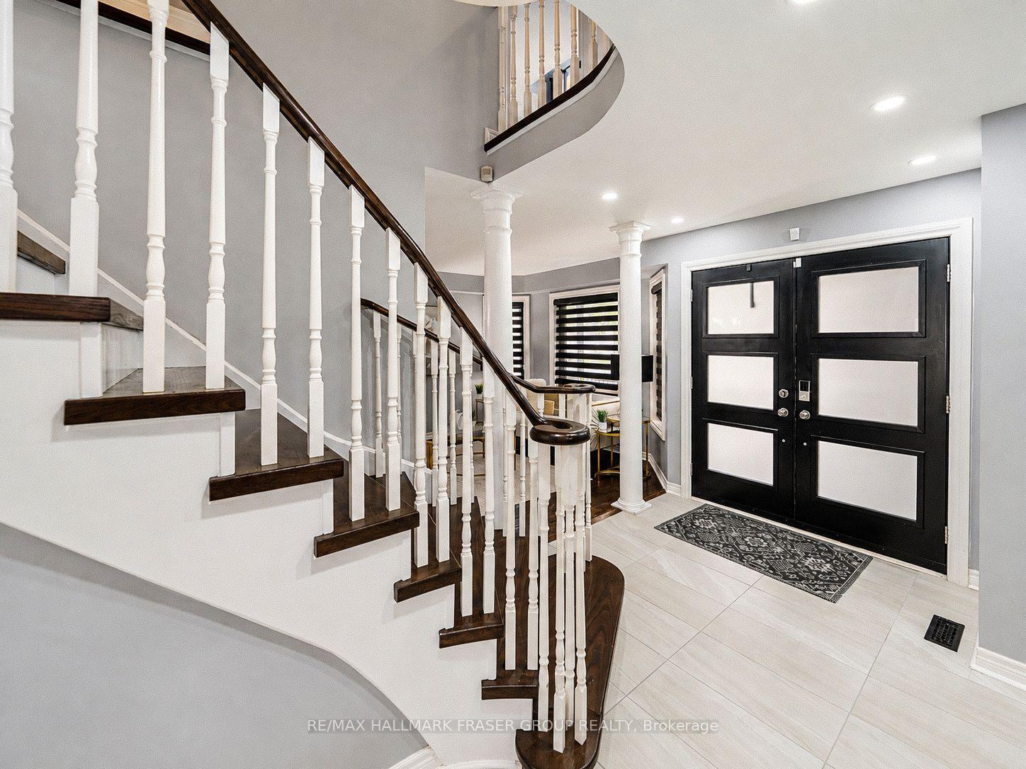 1 Mcneilage Court