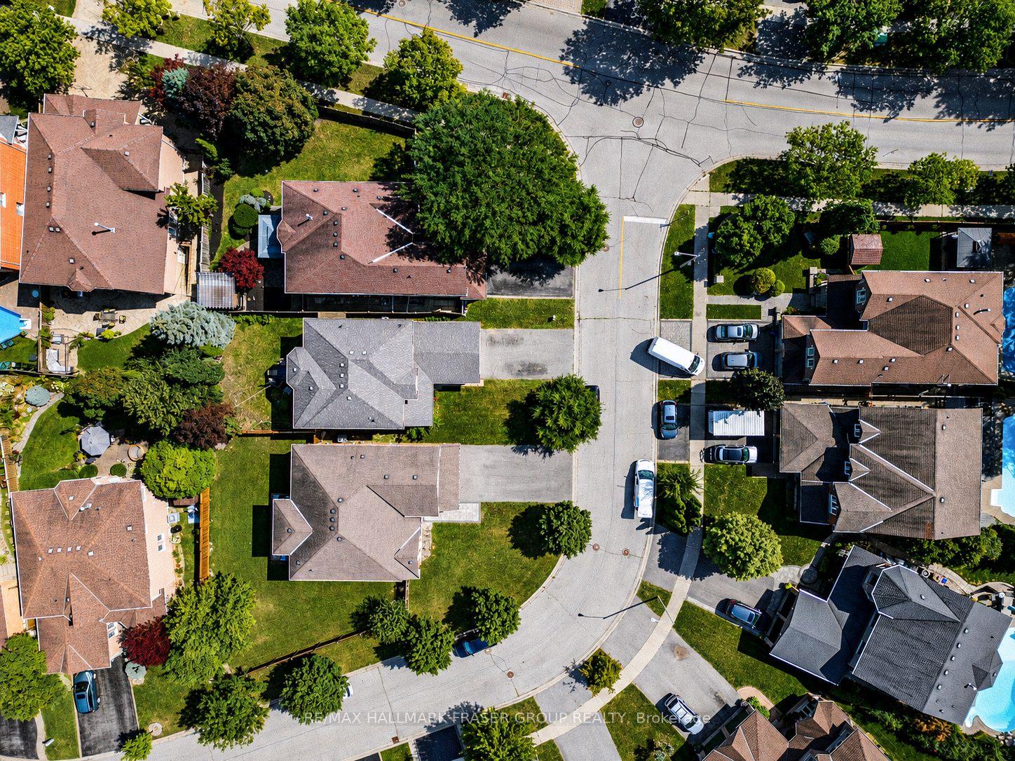 1 Mcneilage Court