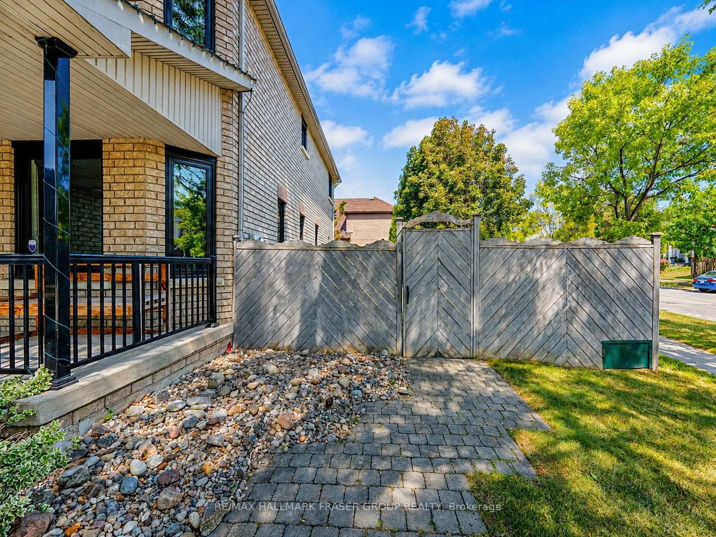 1 Mcneilage Court
