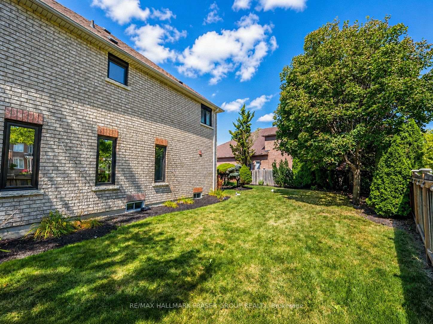1 Mcneilage Court