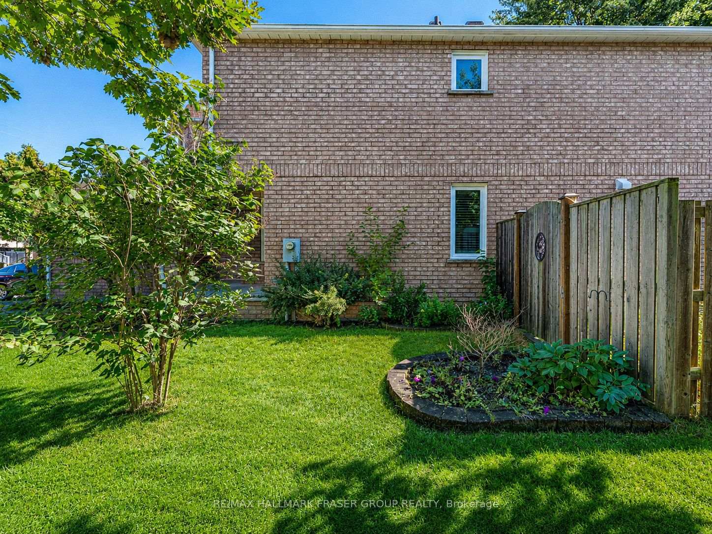 1473 Sandhurst Crescent