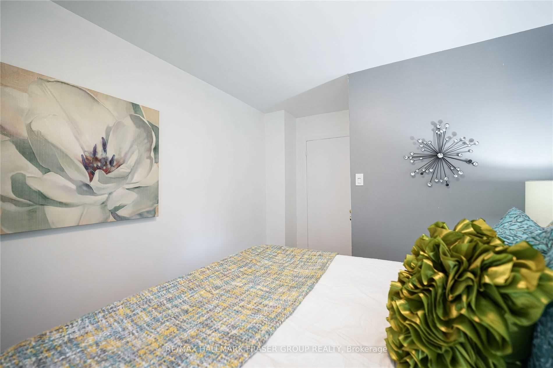 92 Overture Road, Toronto