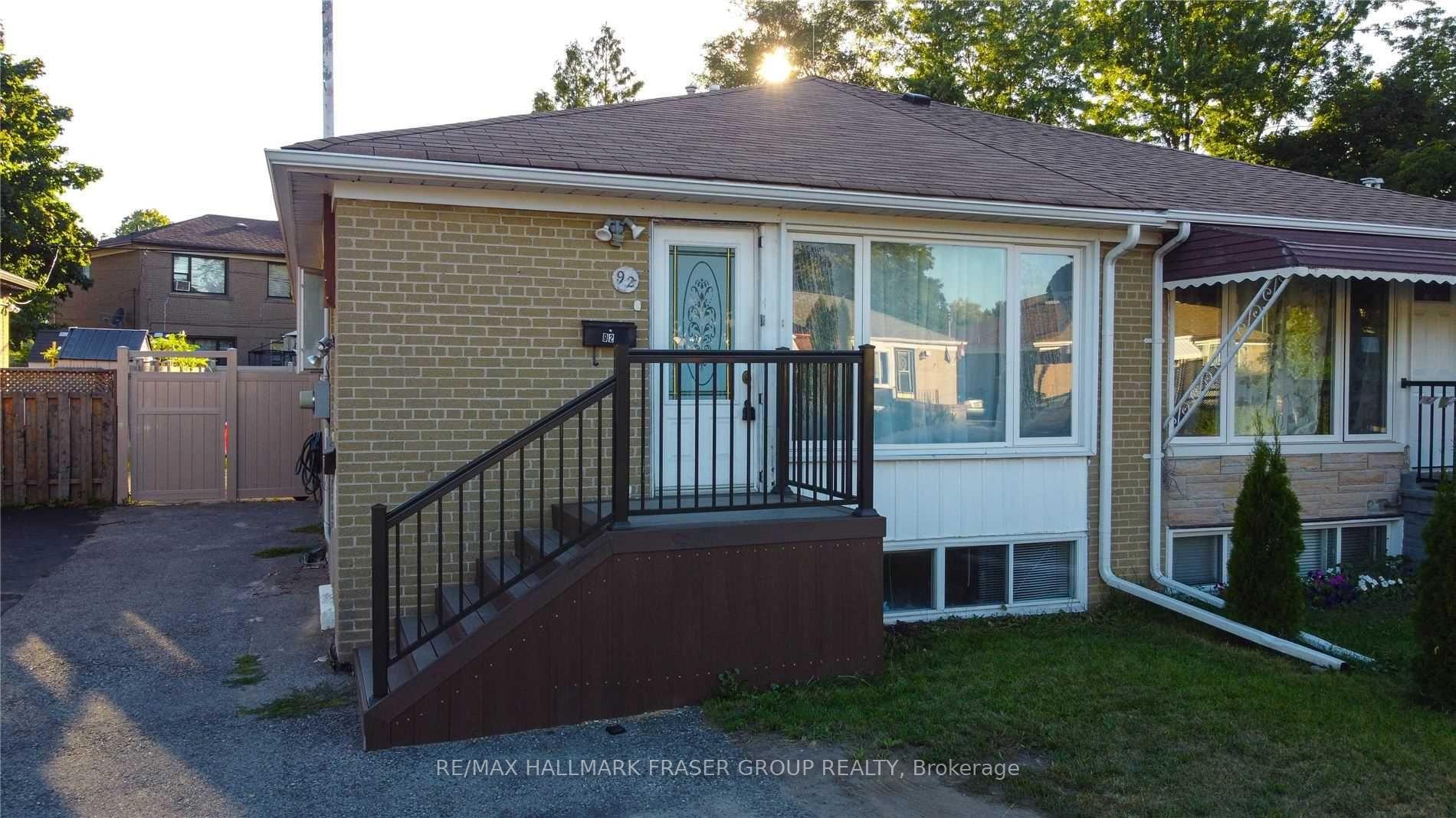92 Overture Road, Toronto