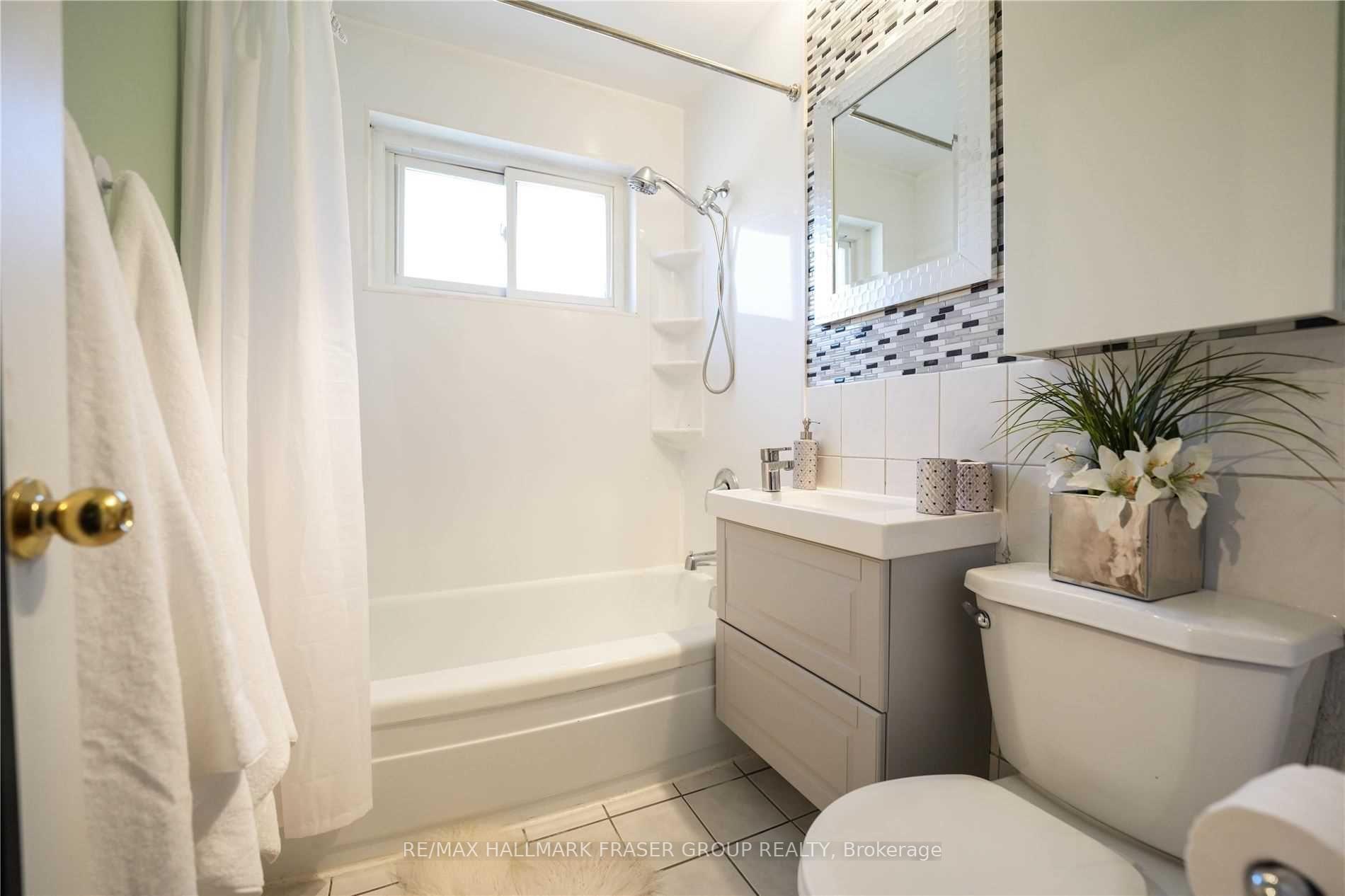 92 Overture Road, Toronto