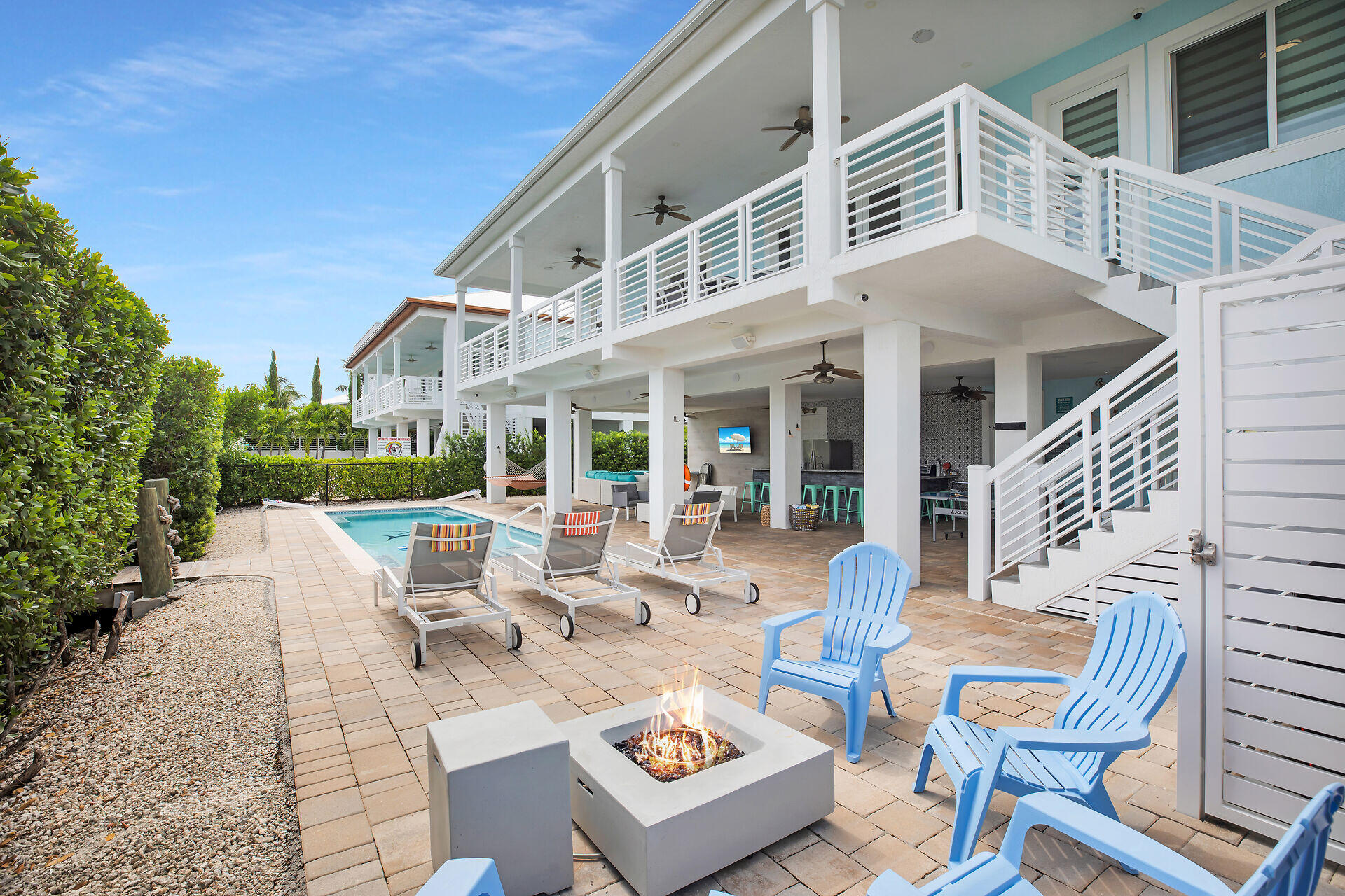 211 E Bruce Court