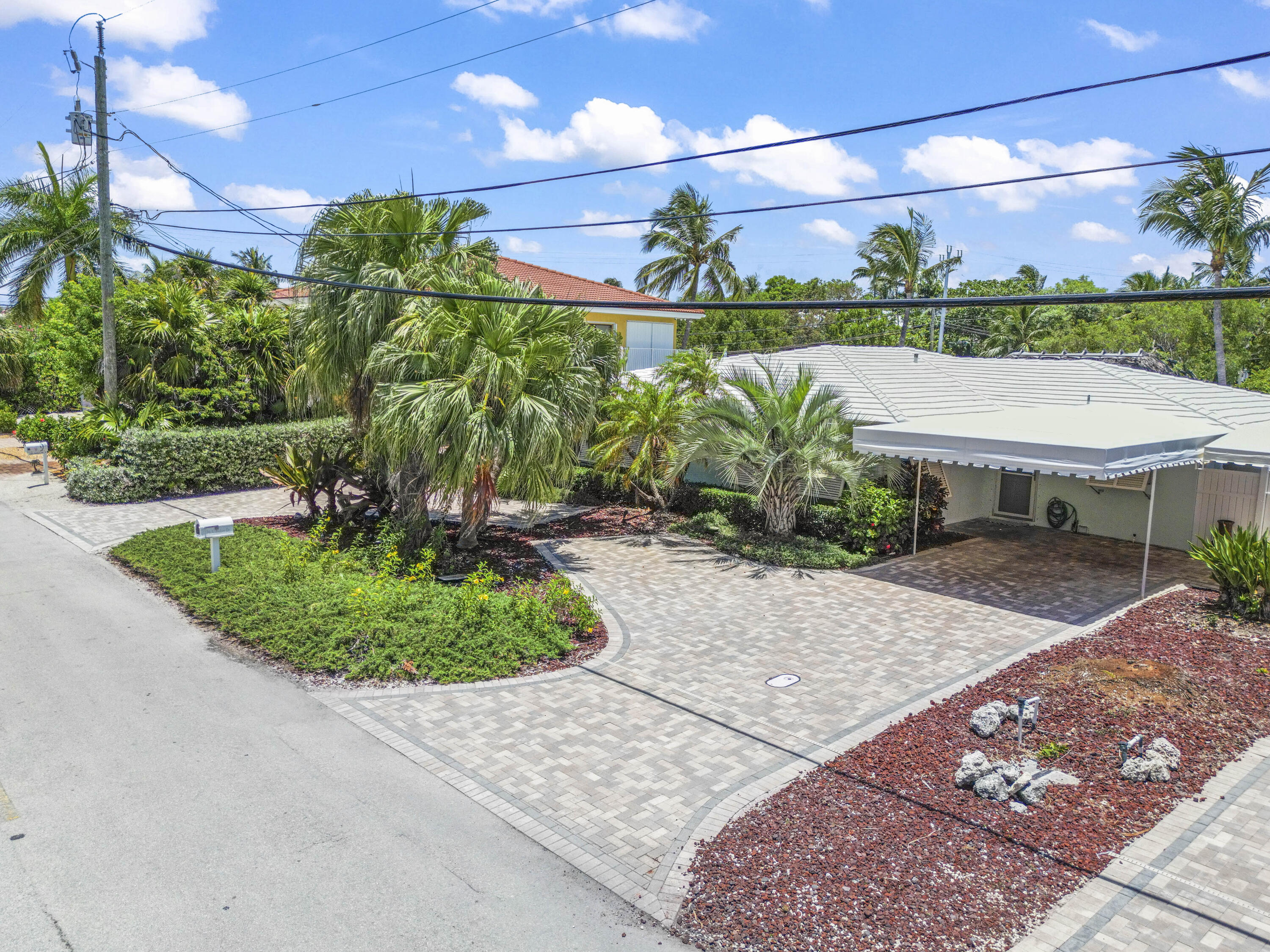 116 N Indies Drive
