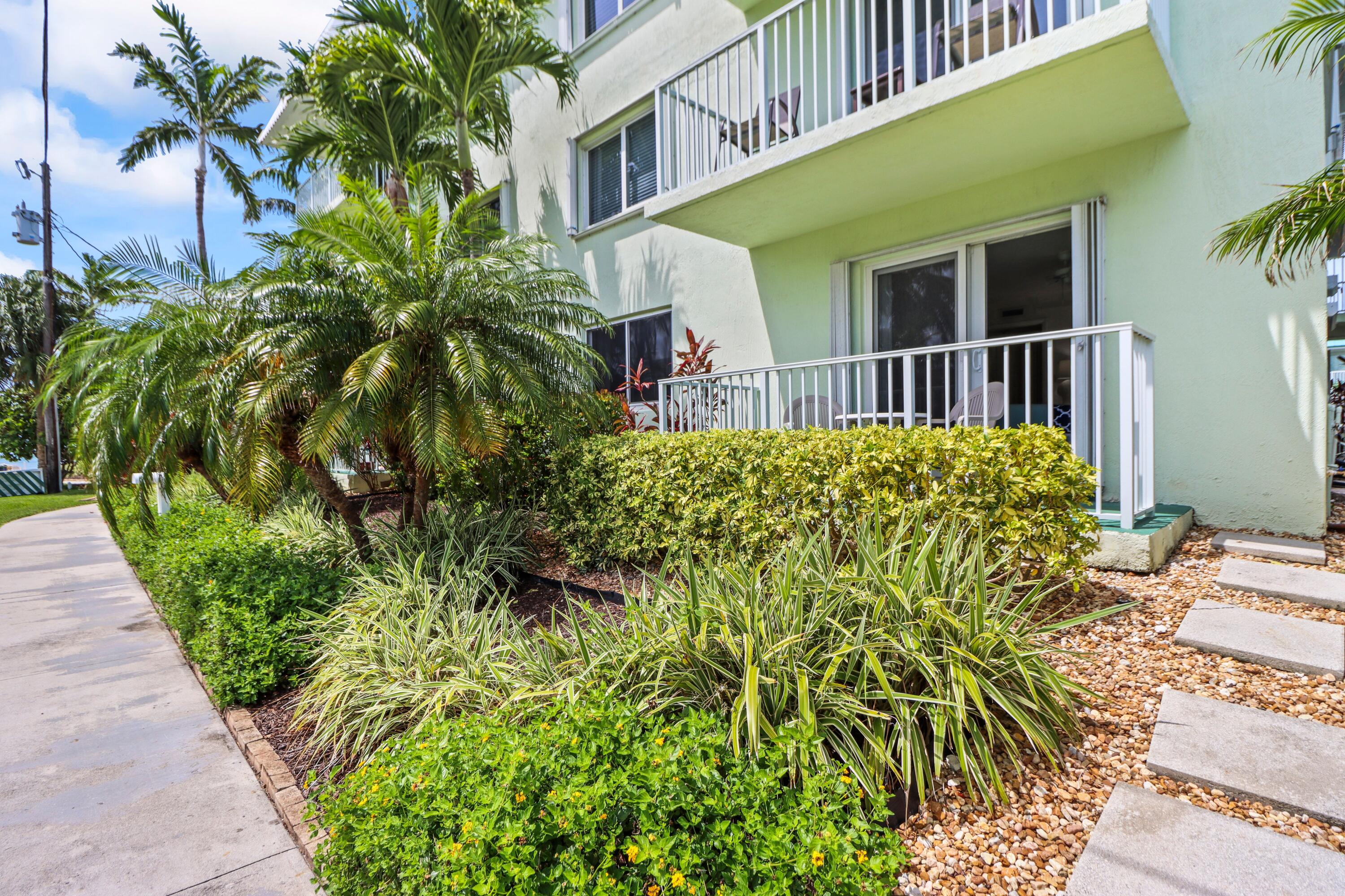 1101 W Ocean Drive Unit: 15