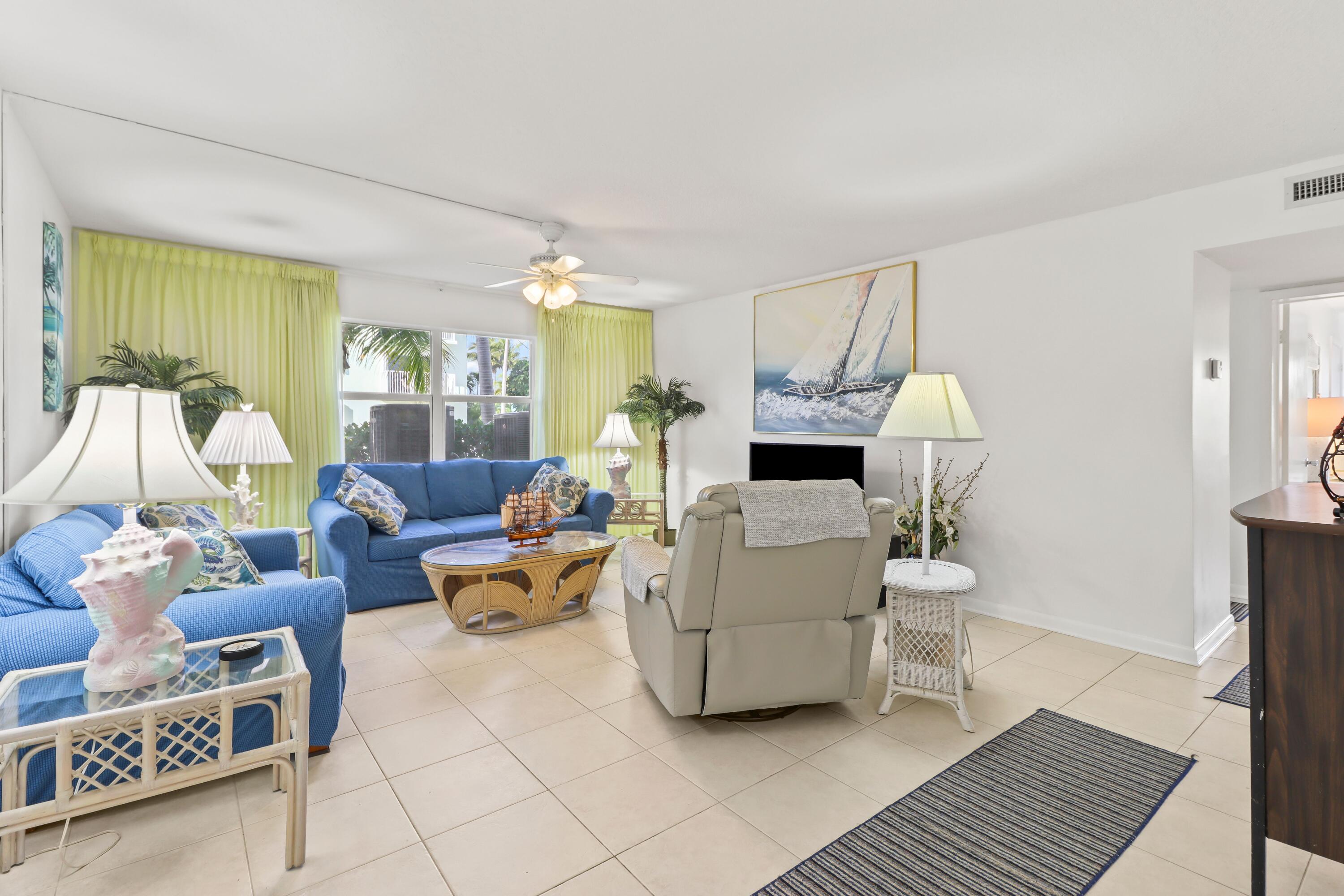 1101 W Ocean Drive Unit: 15