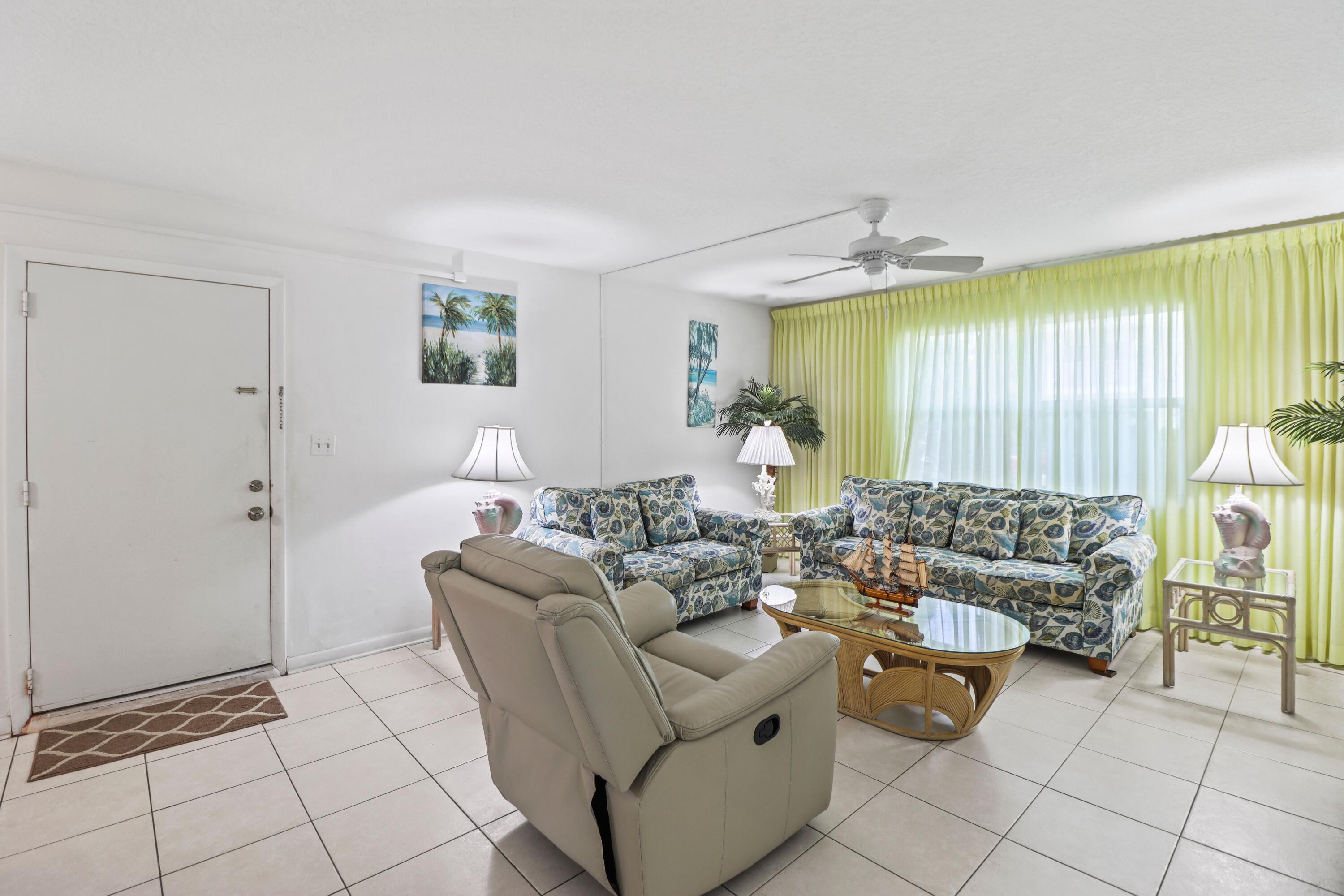1101 W Ocean Drive Unit: 15