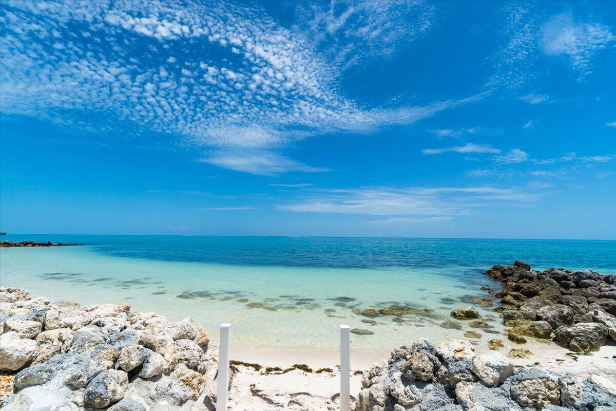 1101 W Ocean Drive Unit: 18