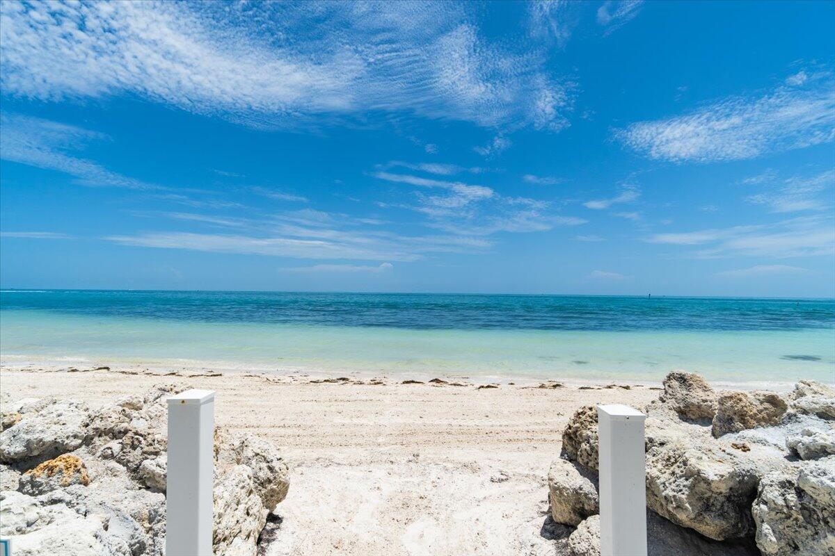 1101 W Ocean Drive Unit: 18