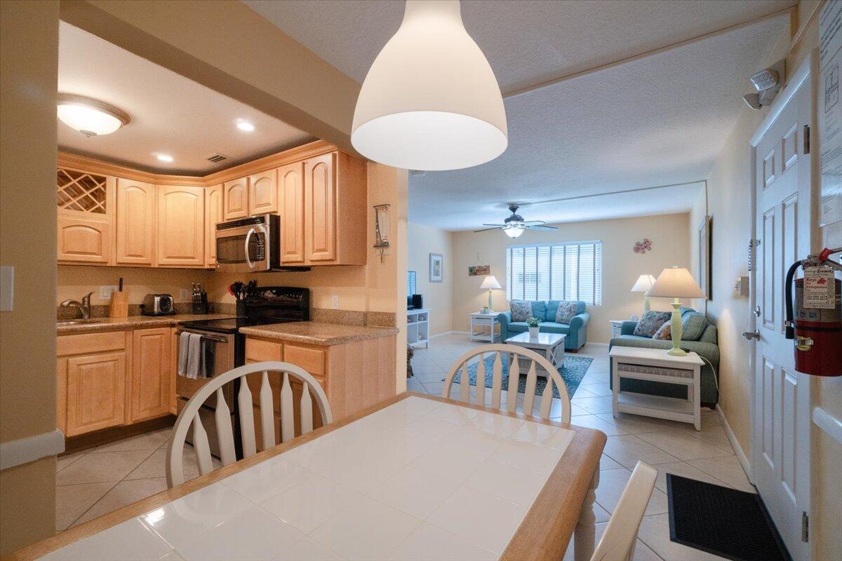 1101 W Ocean Drive Unit: 18