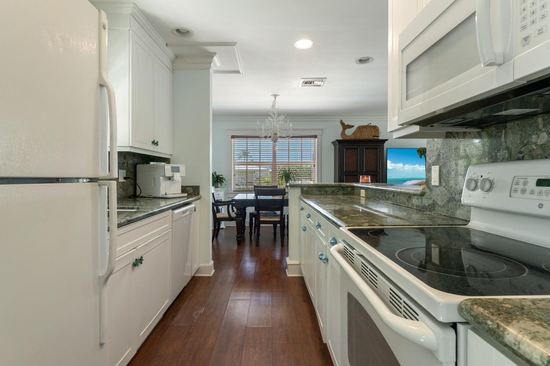 235 W Seaview Circle