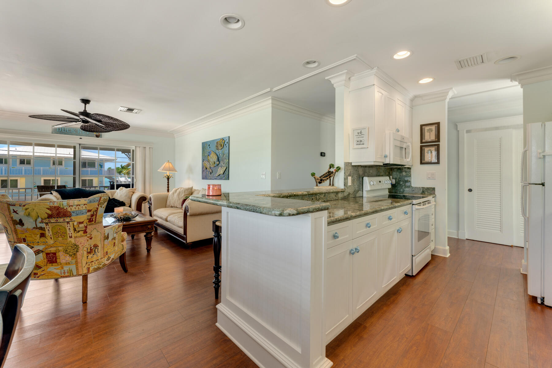 235 W Seaview Circle