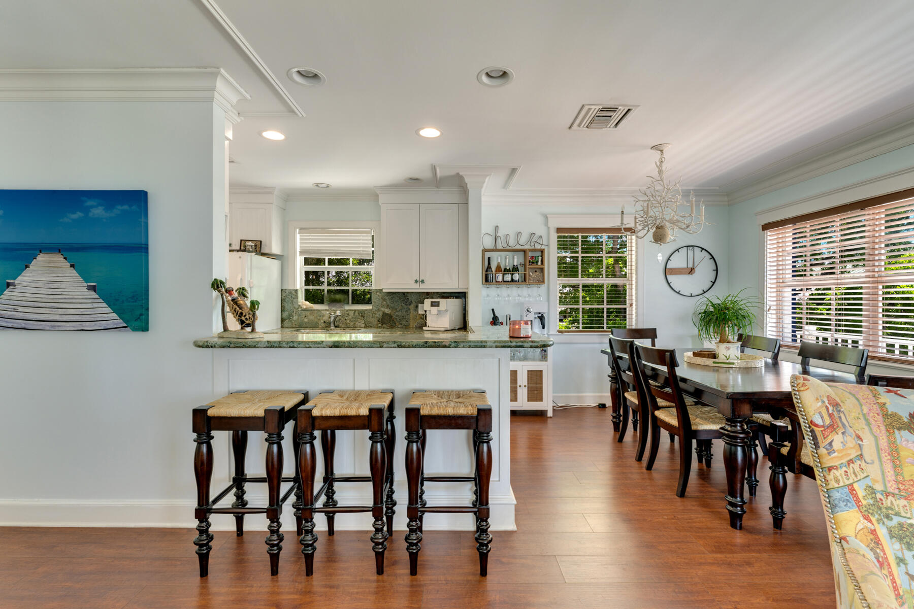 235 W Seaview Circle