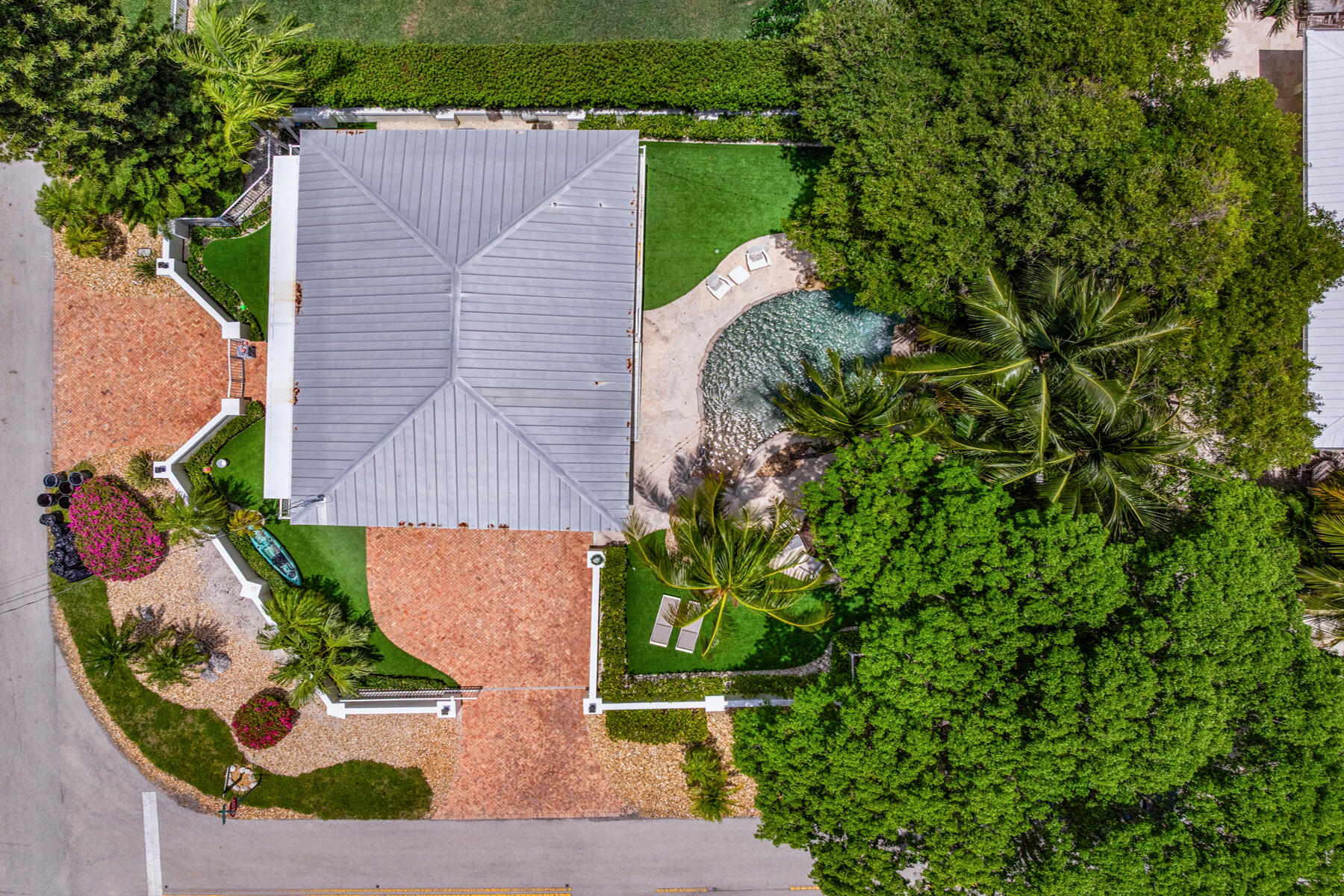 235 W Seaview Circle