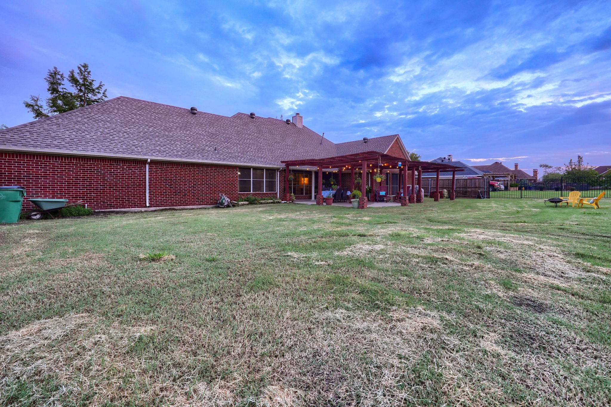 10423 W Dublin Drive