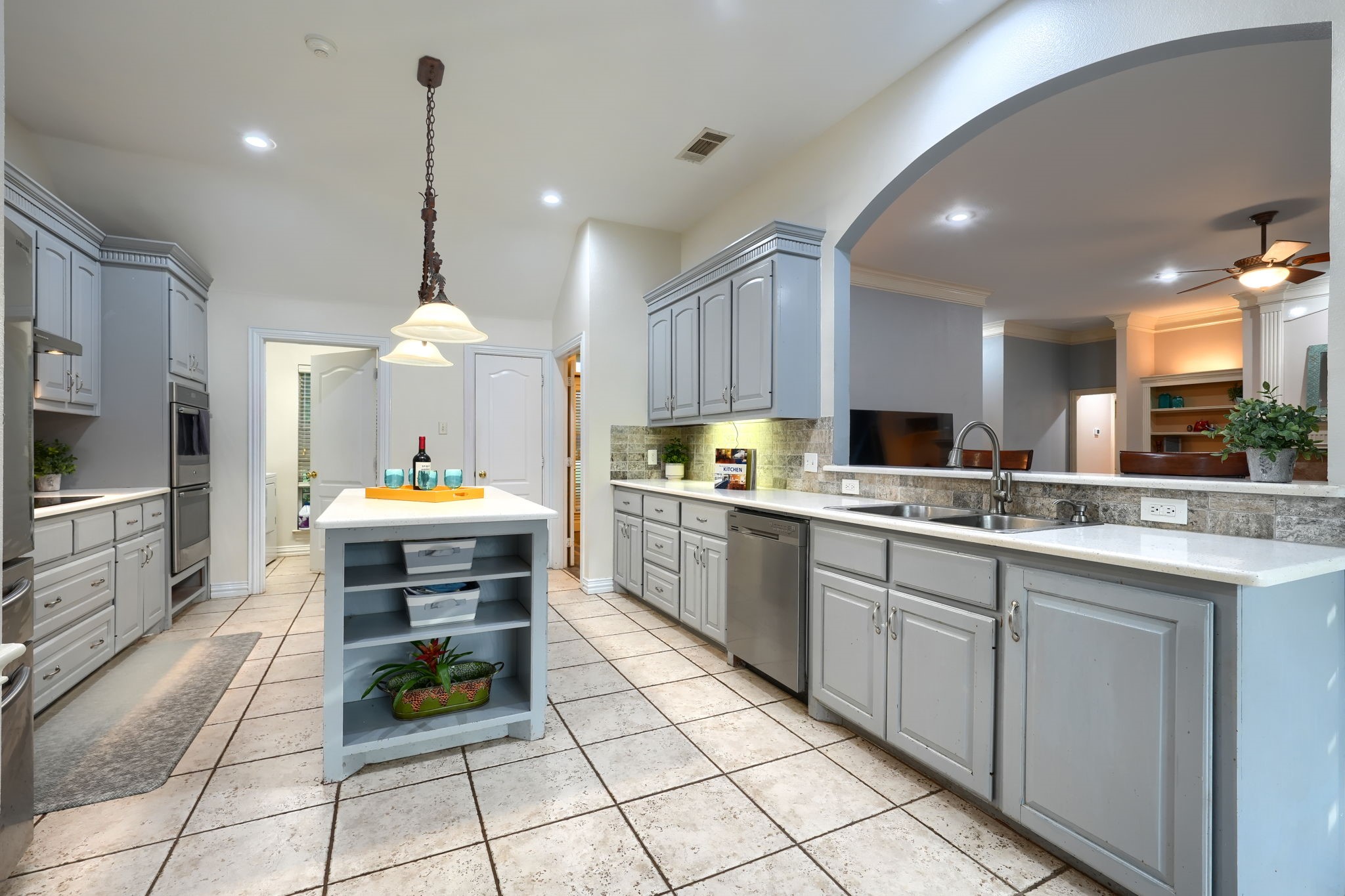 10423 W Dublin Drive